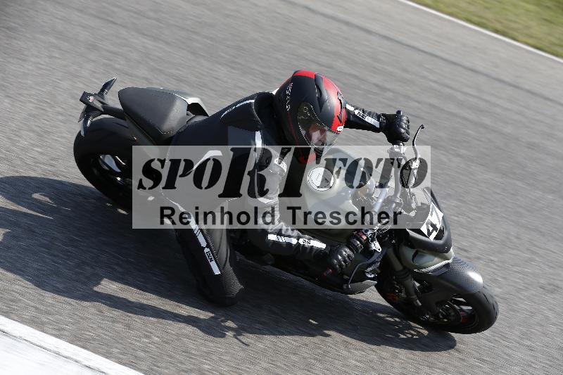 Archiv-2025/49 26.08.2025 Cornu Master School ADR/blau-bleu/47